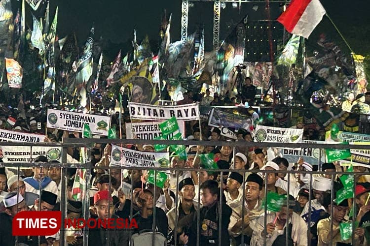 Rela Jauh-jauh ke Surabaya Demi Hari Santri 2023, Nurul Fitria: Aku Bangga Jadi Santri