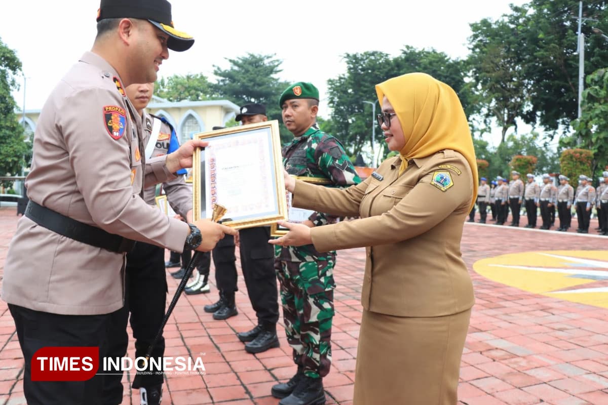 Berkat CCTV, Kasus Curanmor Terungkap, Kades Tumapel Terima Apresiasi Polres Gresik