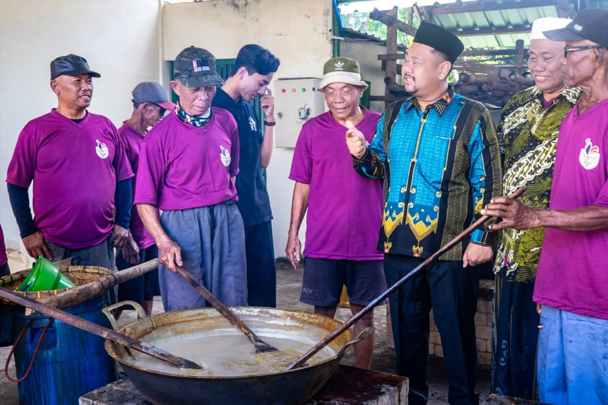 Lestarikan Tradisi Sanggring Kolak Ayam Gumeno, Bupati Gresik: Warisan Budaya 501 Tahun