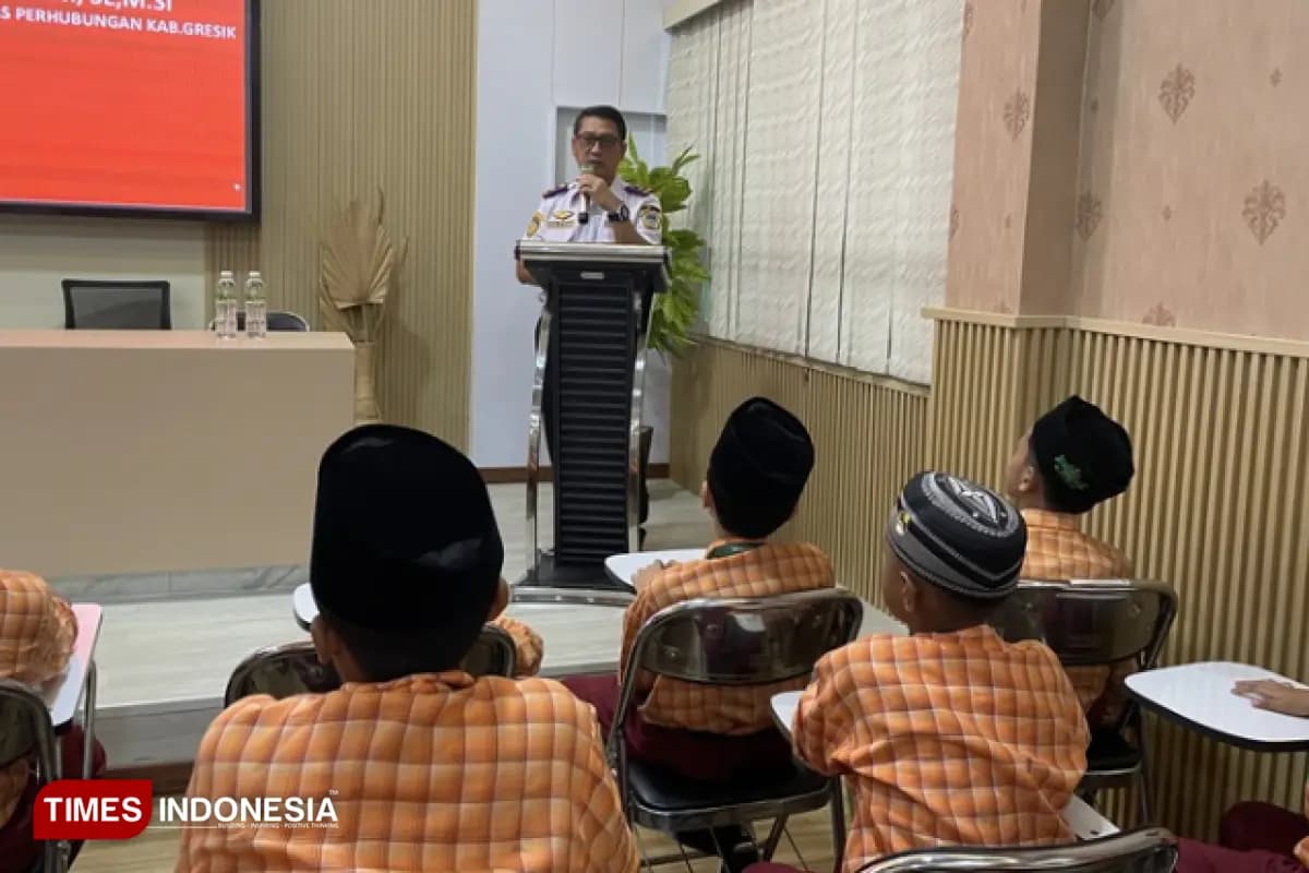 Dishub Gresik Gandeng MINU Trate Putra, Ajak Siswa Jadi Pelopor Keselamatan Jalan